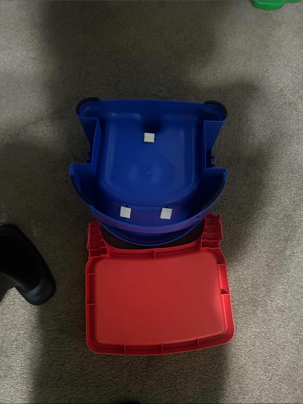 Paw Patrol Plastic Kids Seat with Character Panel - Red and Blue - Picture 5 of 5